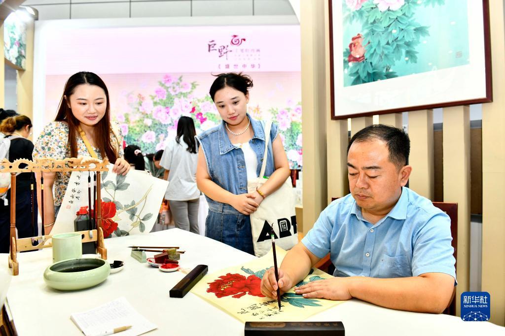 捕鱼机游戏厅